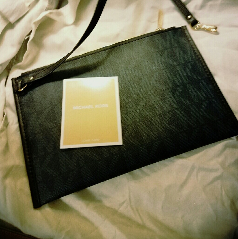 Sold - Picture 2 of 5