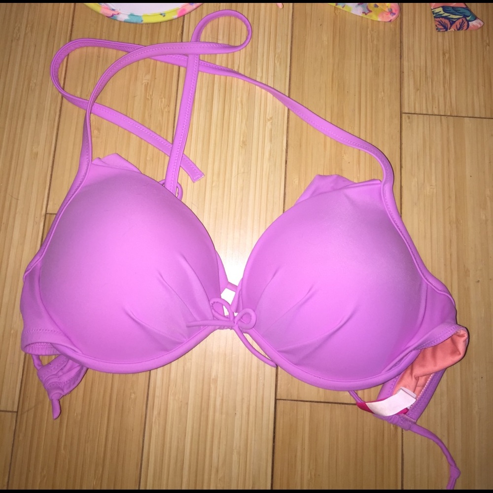 34D push up VS bikini