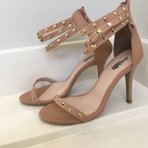 NUDE studded strap heels 👠