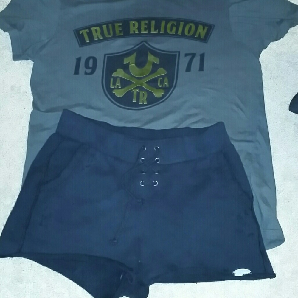 TRUE RELIGION Set
