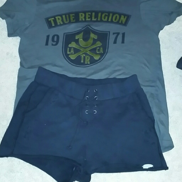 TRUE RELIGION Set - Picture 1 of 3