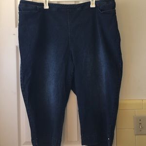 Dark blue capris