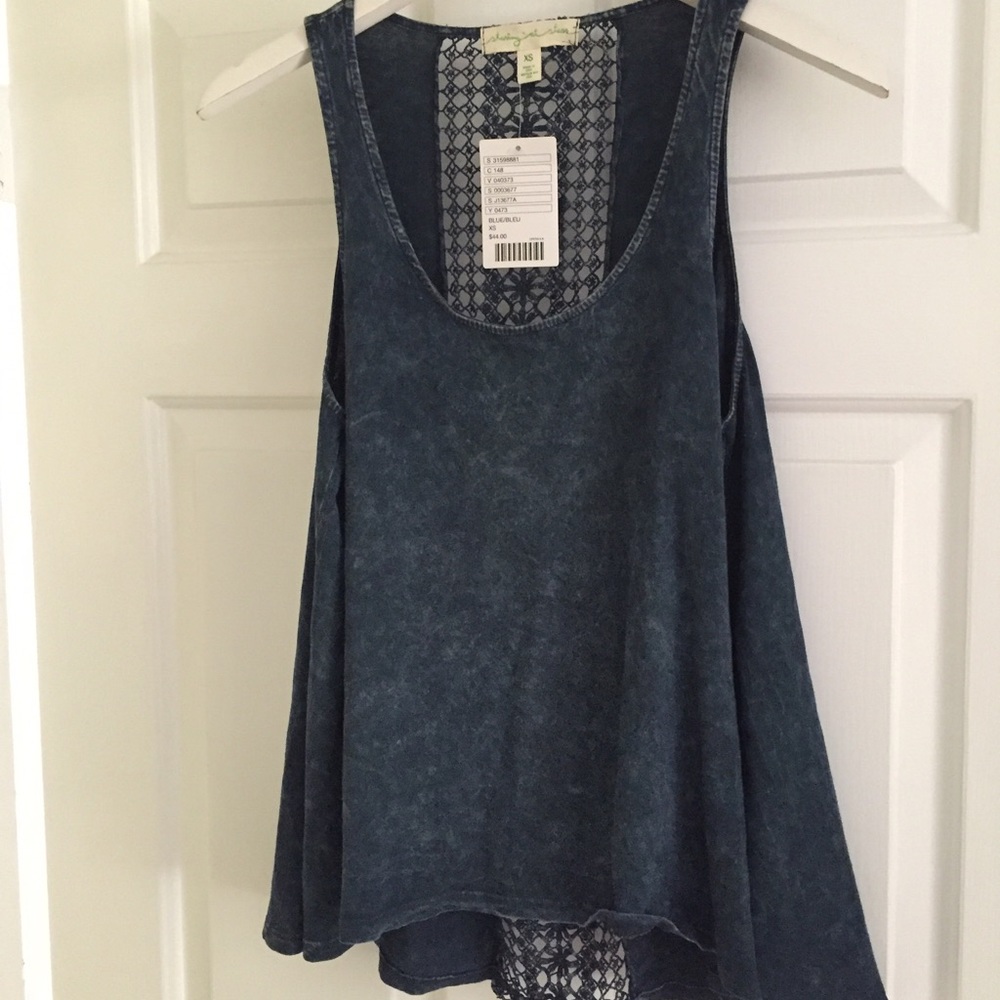 Urban outfitters XS tank shirt with back detail