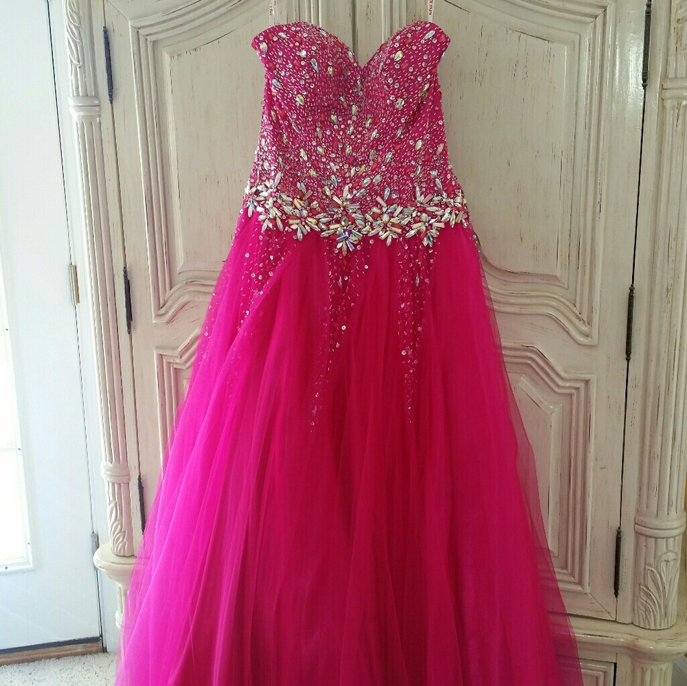 GORGEOUS Fuschia Pageant /Prom Dress Size 8
