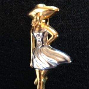 Fancy Lady Brooch/Pin