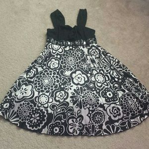 Girls size 14 black and white dress