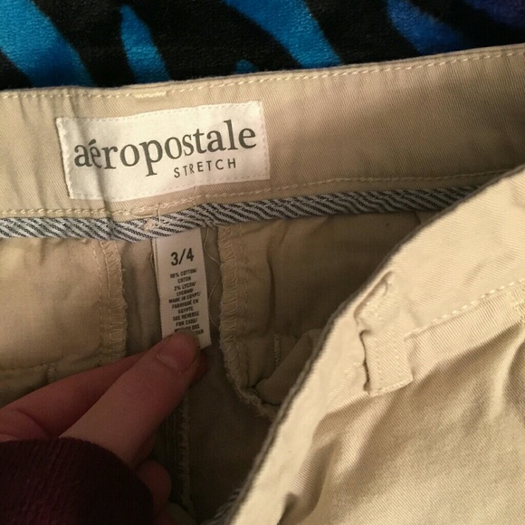 Aéropostale khaki Bermudas - Picture 3 of 3