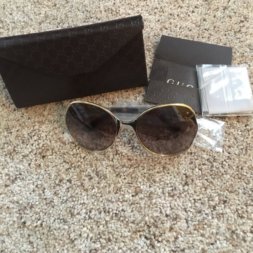 Gucci sunglasses