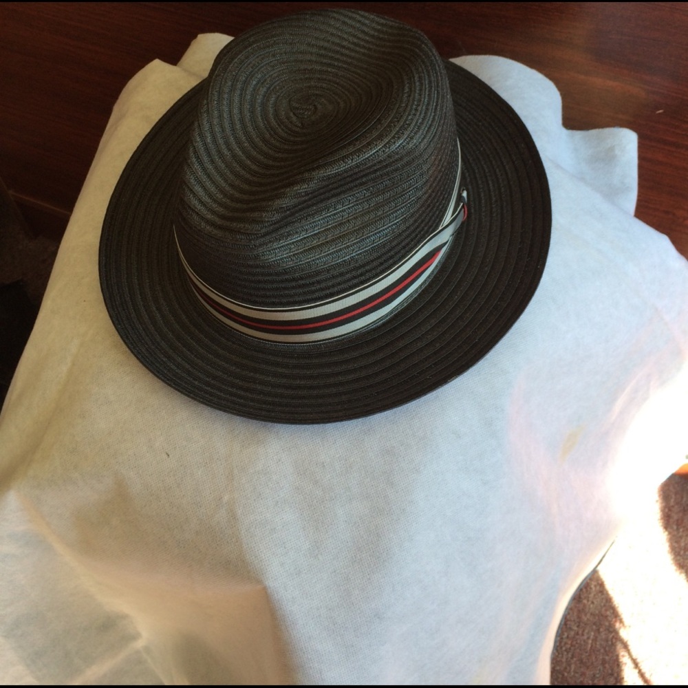 A man's church hat