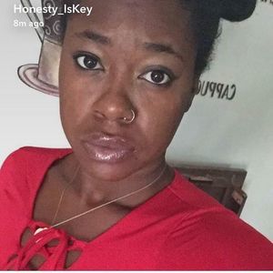 Meet your Posher, Champayne