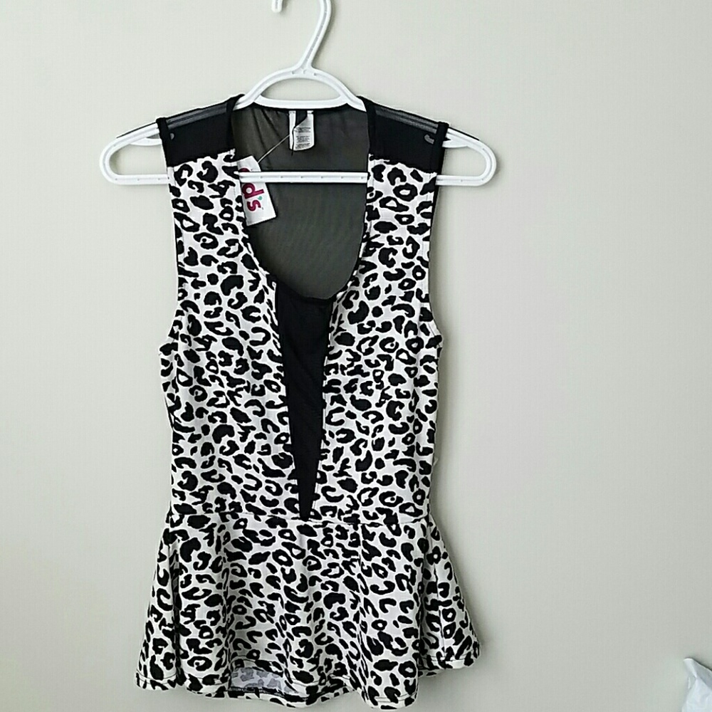 Brand new shear peplum top!