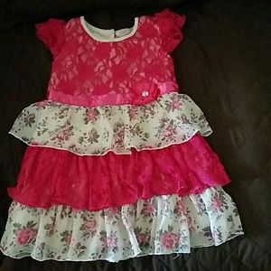 Girls dress
