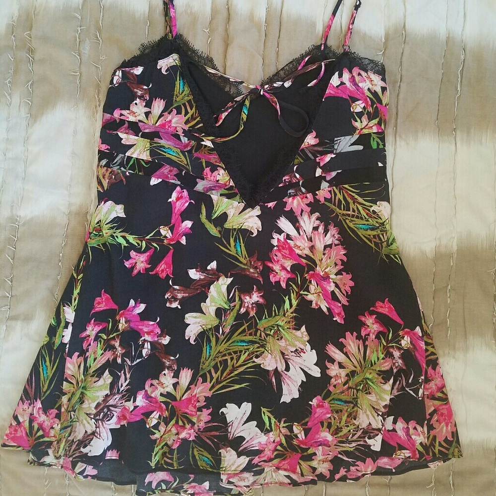 Floral & Lace Low - Open Back Shift Dress EUC