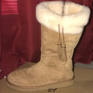 Authentic ugg boots size 10