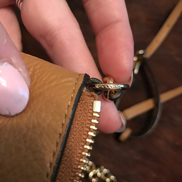 Coach crossbody - Picture 5 of 5