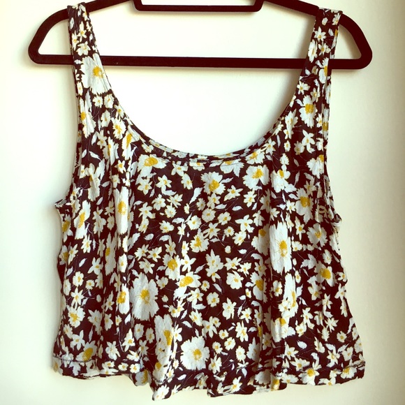 Kimchi Blue floral crop - Picture 1 of 3