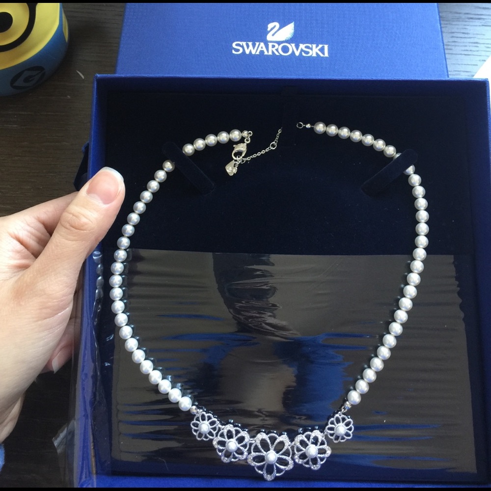 Pearl crystal necklace from Swarovski