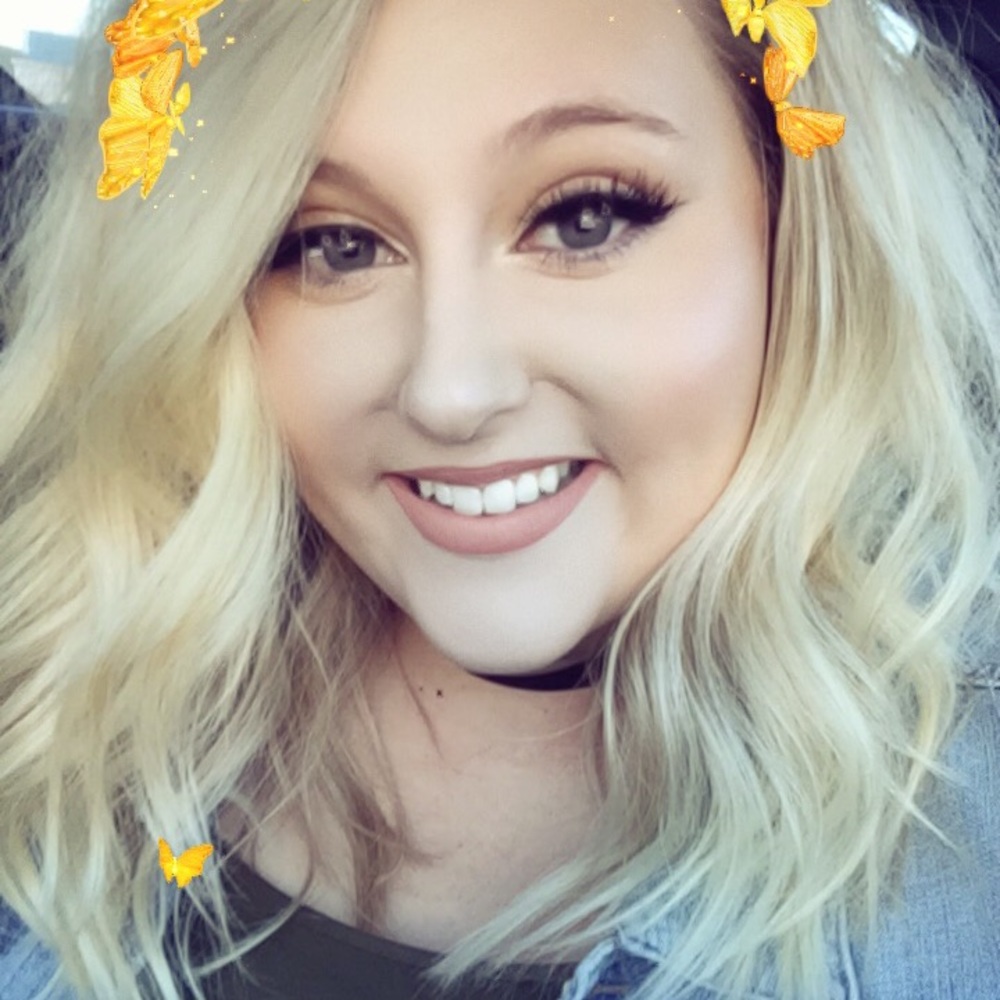 Meet your Posher, Leah! 💕