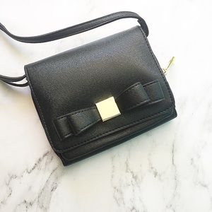 Charming crossbody purse!