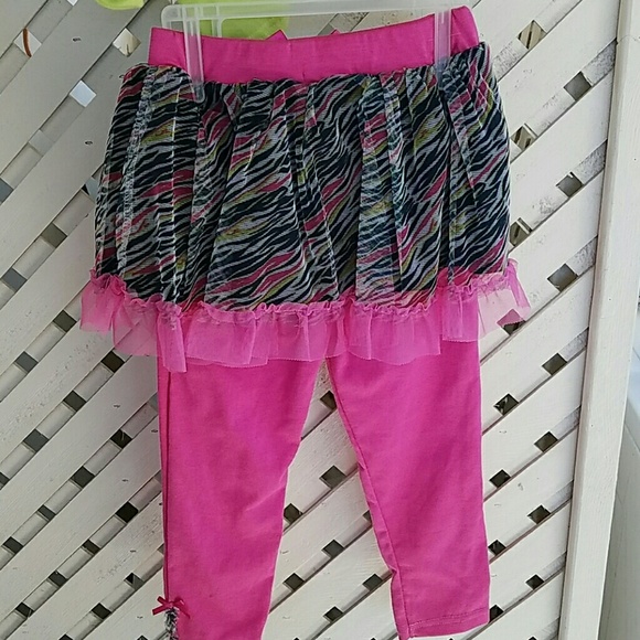 Girls Spring outfit - Picture 2 of 2