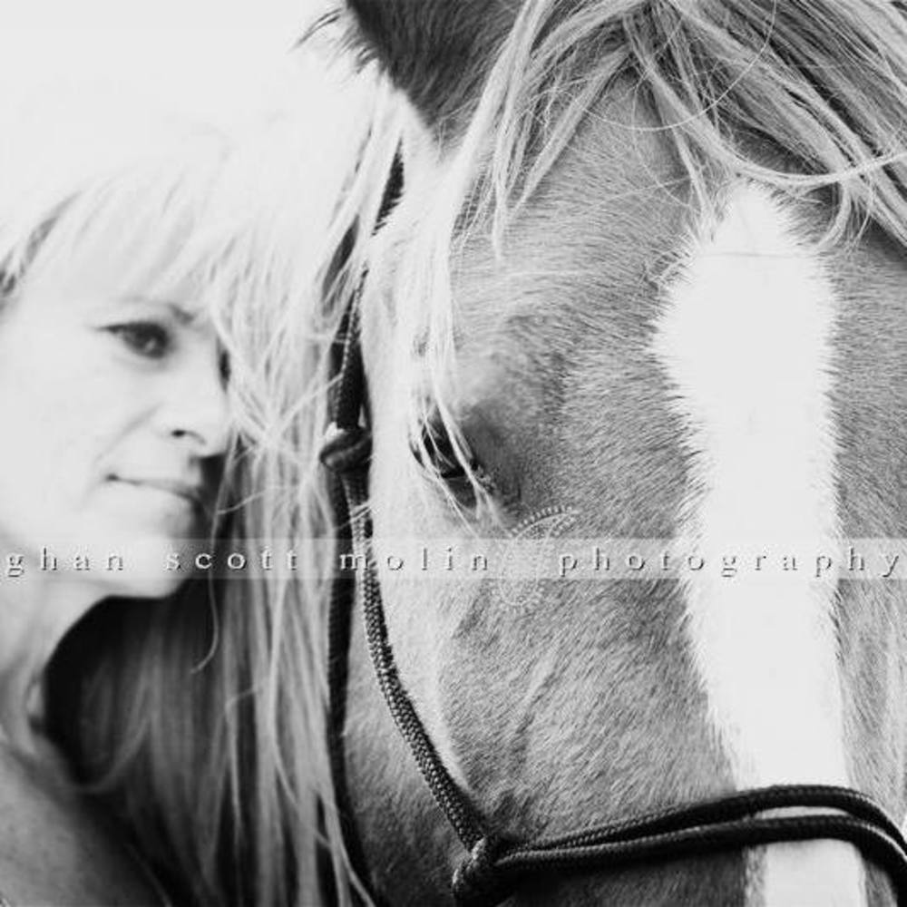 Meet your Posher, Alicia