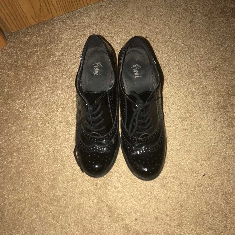 Women shoe-10