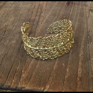 Stella & Dot Grace cuff