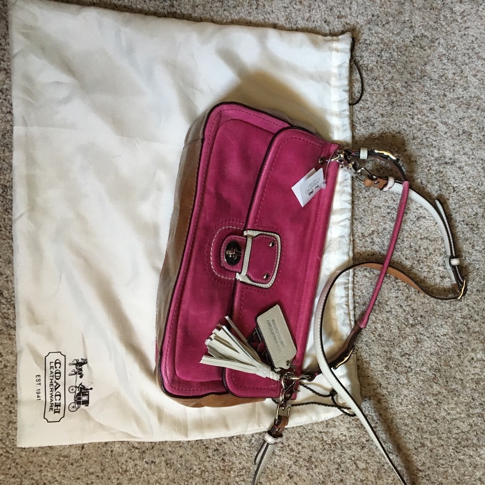 Coach 19035 Legacy Willis Shoulder Bag