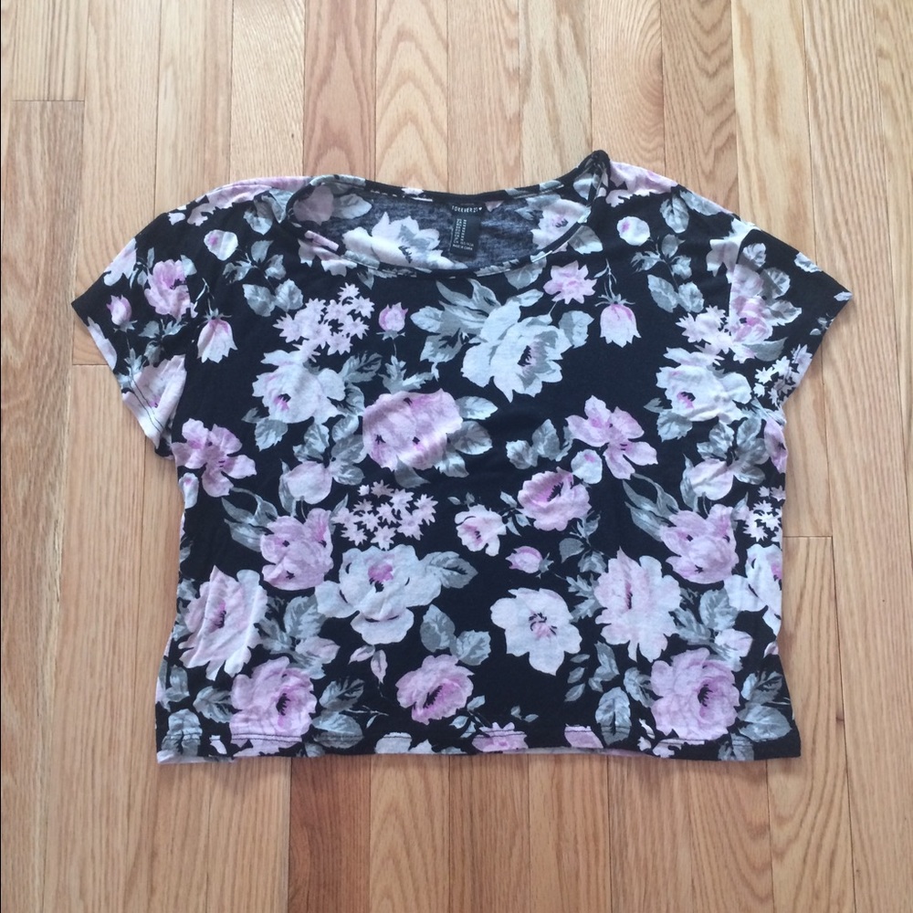 Forever 21 size medium floral crop top - Picture 2 of 3