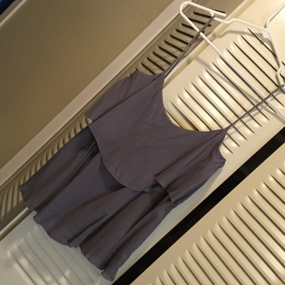 BCBG fun layered flowy grey tank!