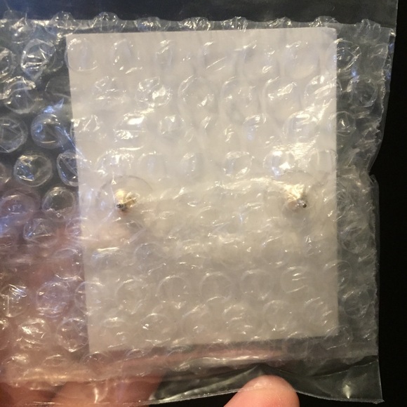 1 left 🎉Blue Crystal Wing Earring - Picture 4 of 4