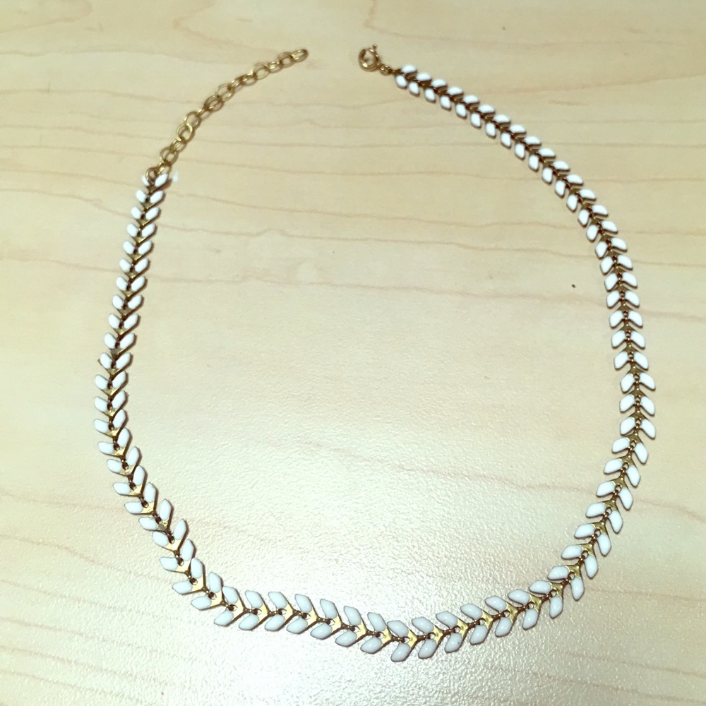 Beautiful gold plated chocker