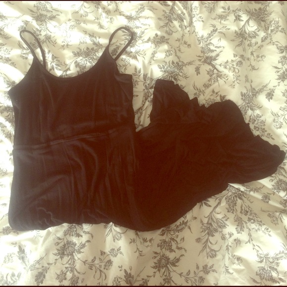 LOFT Dresses & Skirts - LOFT Black dress