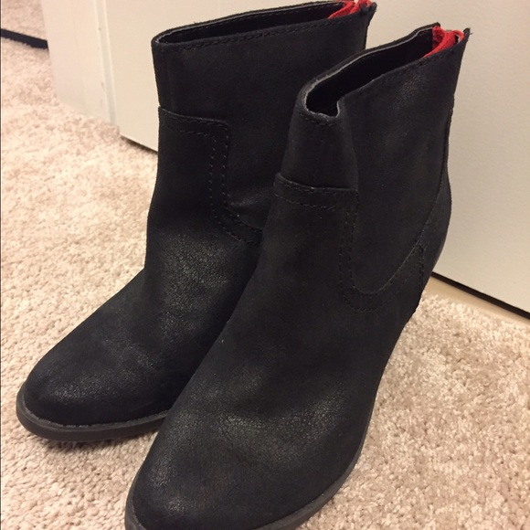 Booties - Picture 4 of 4