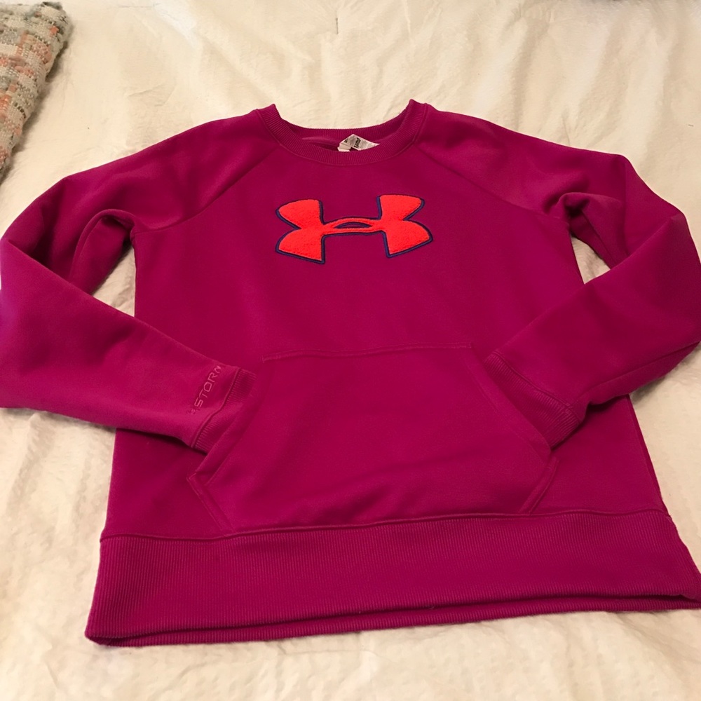 Under Armour fleece lined sweatshirt