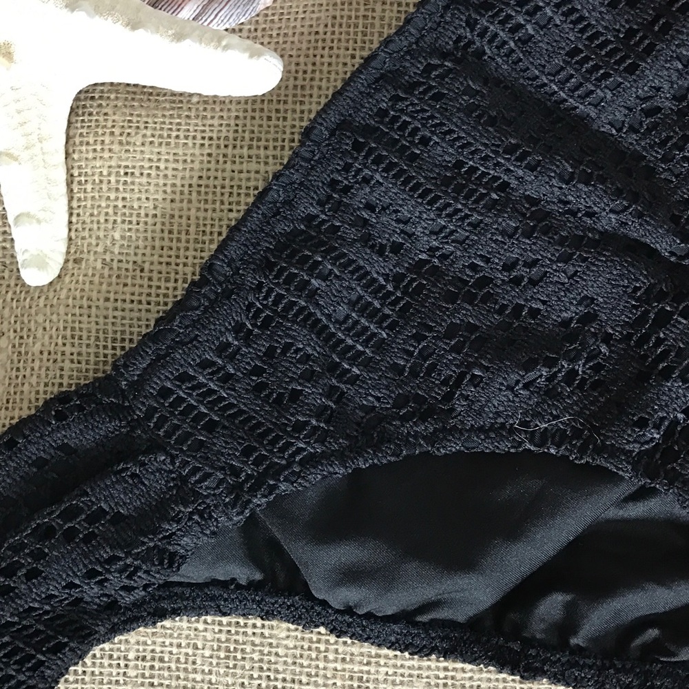 VS Knockout Bikini Bottoms Med Black Lace Swim - Picture 3 of 4