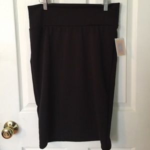 Black Cassie skirt