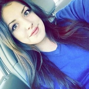 Meet your Posher, Cassandra