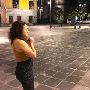 Meet your Posher, Elizabeth