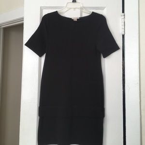 H&M short-sleeve black dress