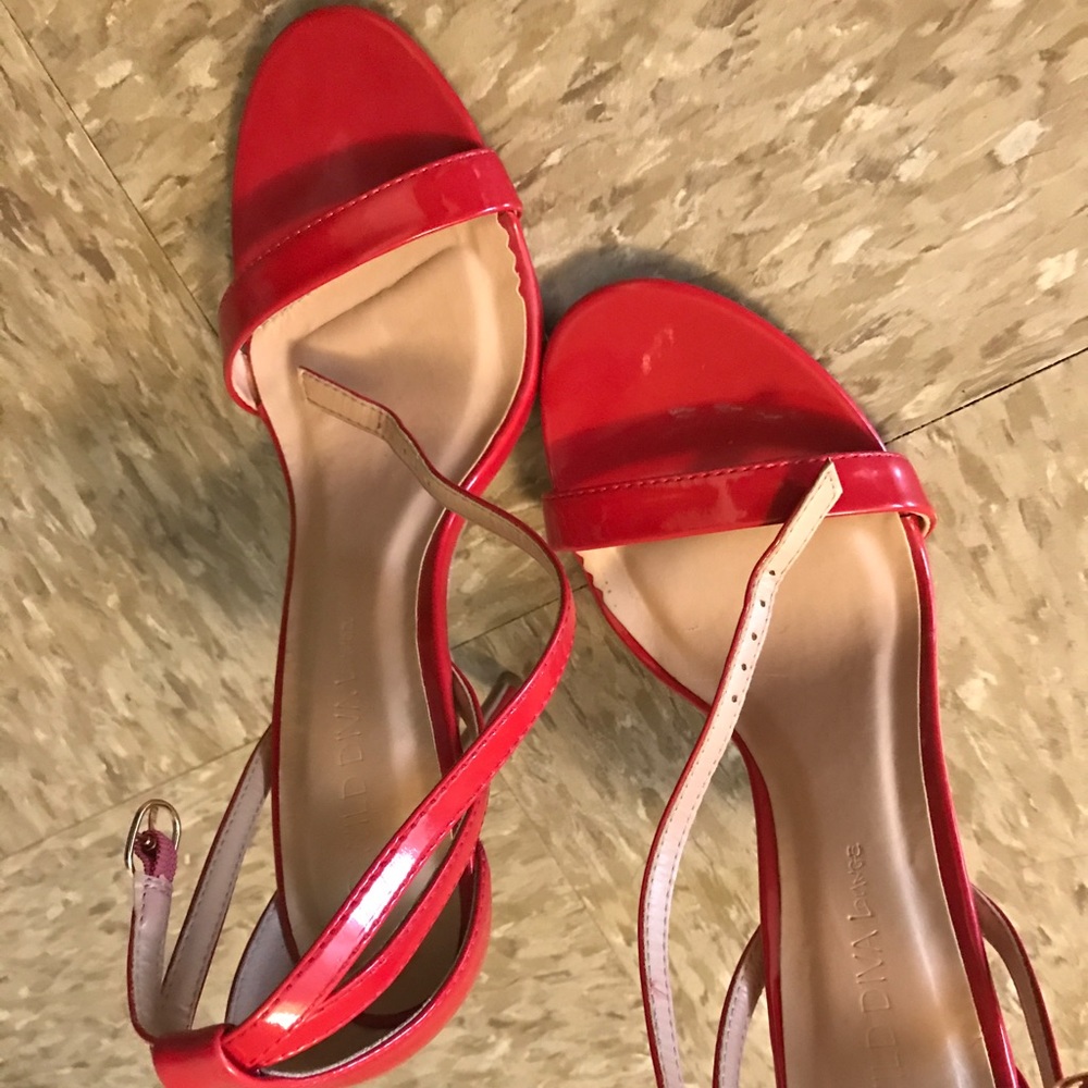 Red Heels - Picture 3 of 3