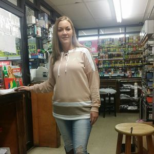 Meet your Posher, Crystal