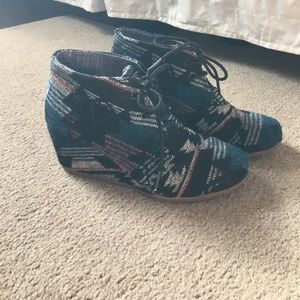TOMS Wedges