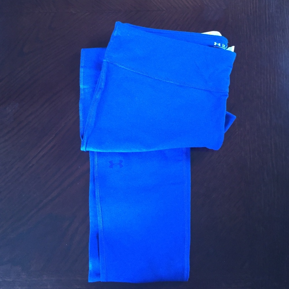 NWT|| UA WMN'S Fitted Charged Cotton Leggings