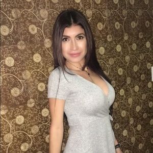 Meet your Posher, Crystal