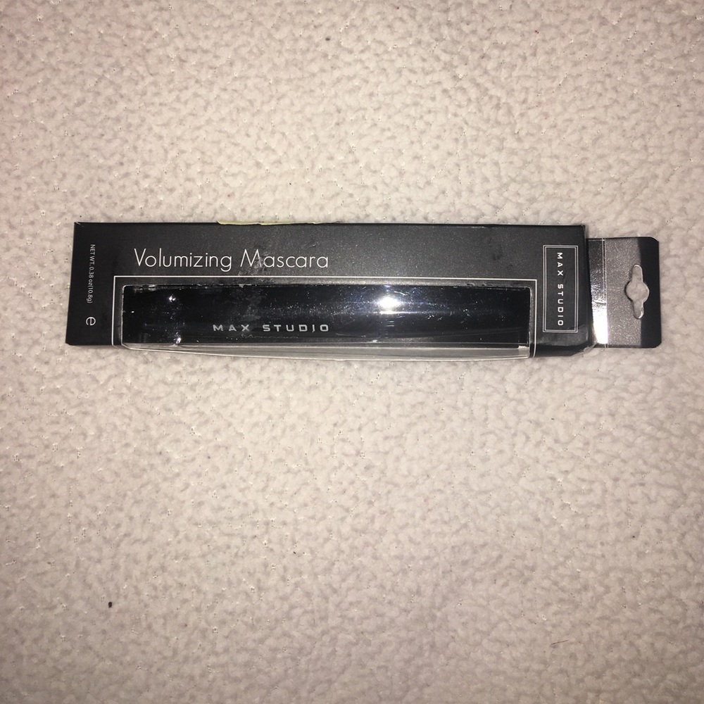 Volumizing mascara
