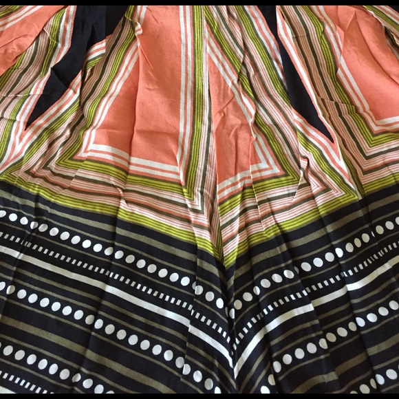 New summer romper. SALE🎉 - Picture 3 of 7