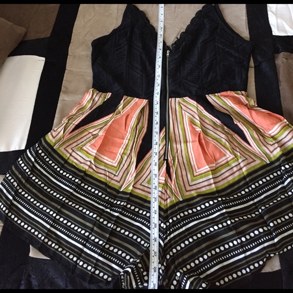 New summer romper. SALE🎉 - Picture 6 of 7