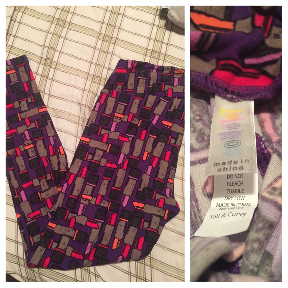 NWOT TC LIPSTICK LEGGINGS