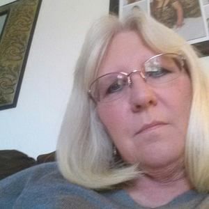 Meet your Posher, Virginia